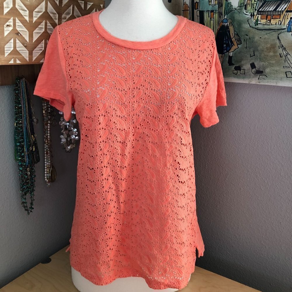 J. CREW Lace Front T Shirt Top Women's size M Coral Orange Crew Neck